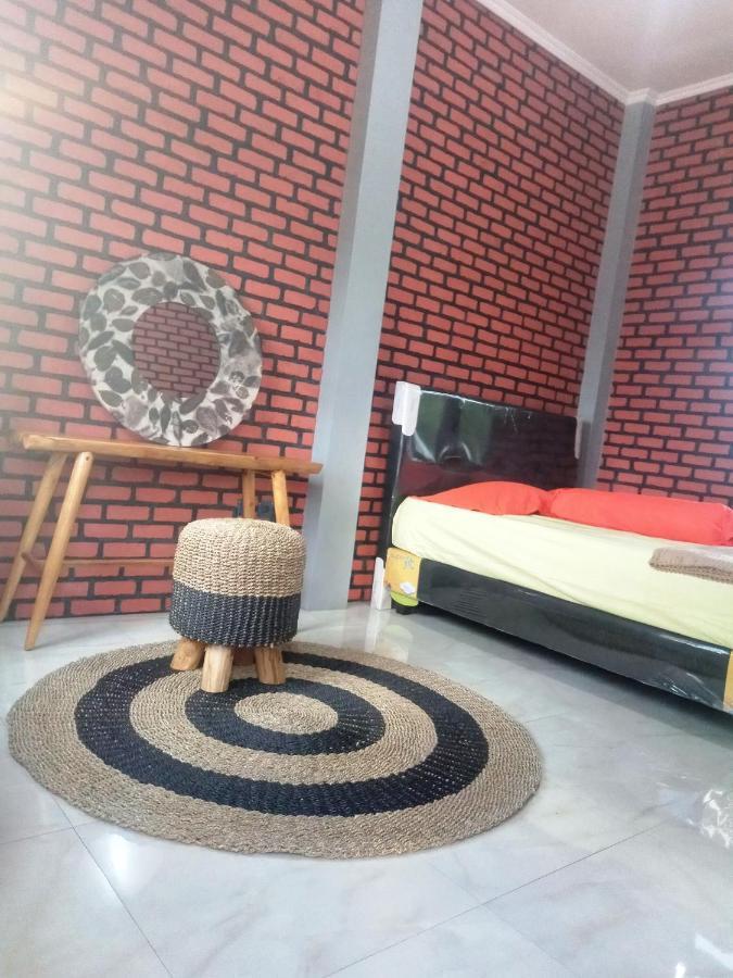 Kurnia Homestay Ternate Eksteriør bilde