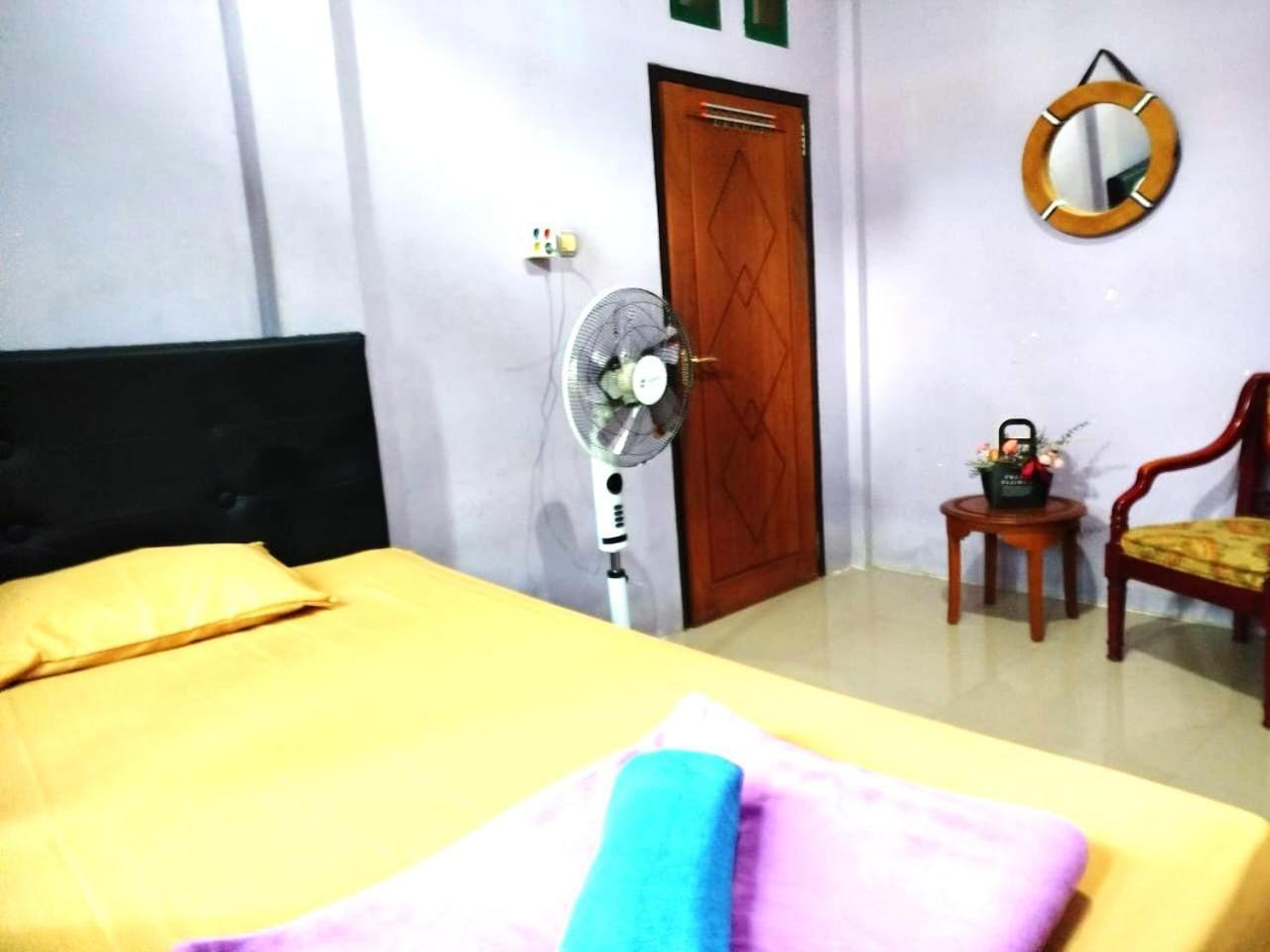 Kurnia Homestay Ternate Eksteriør bilde