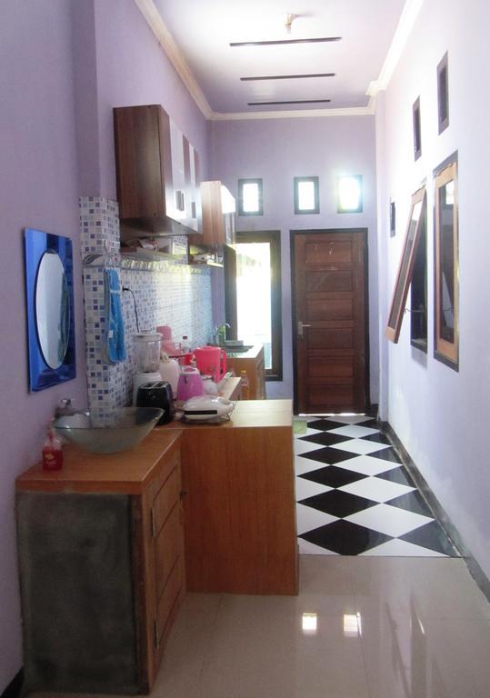 Kurnia Homestay Ternate Eksteriør bilde